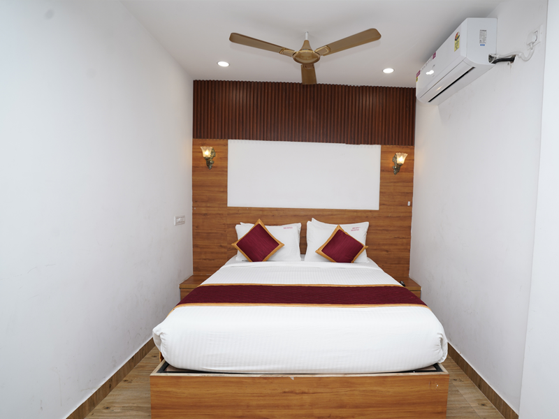 Hotel Sriveda Premium