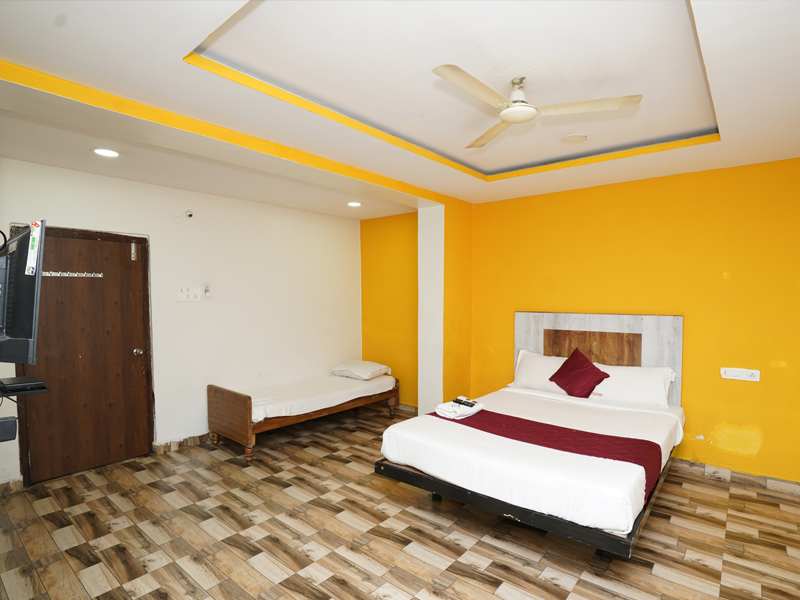 Hotel Sriveda Premium